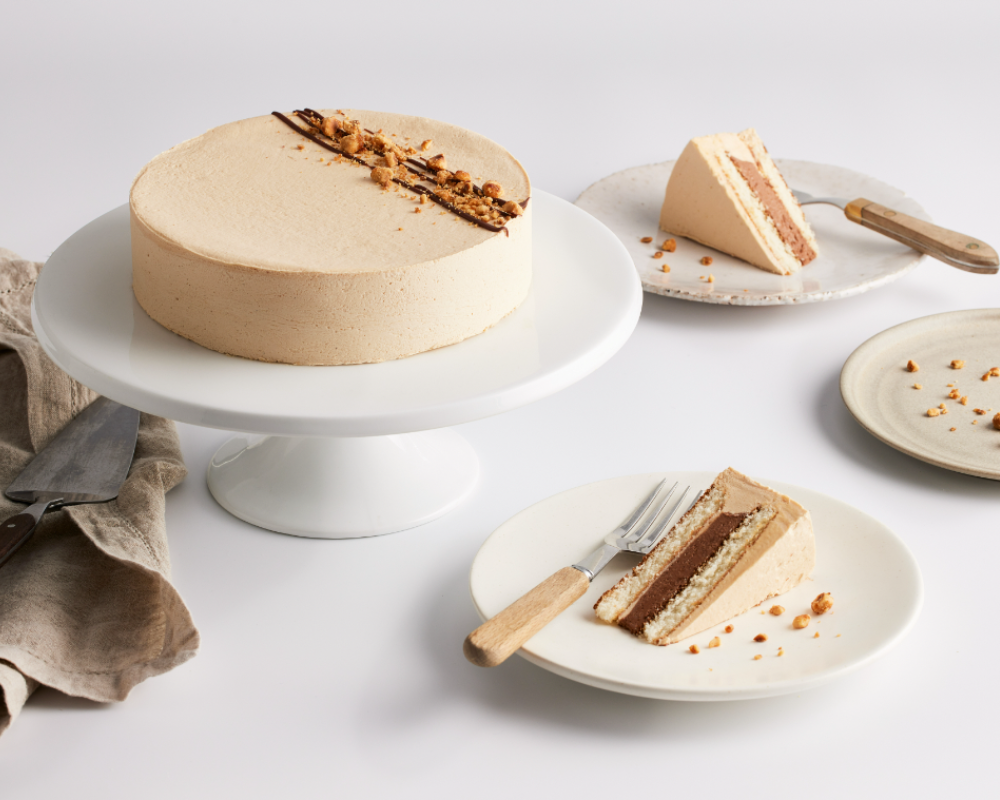 Praline and Chocolate Cake 7"