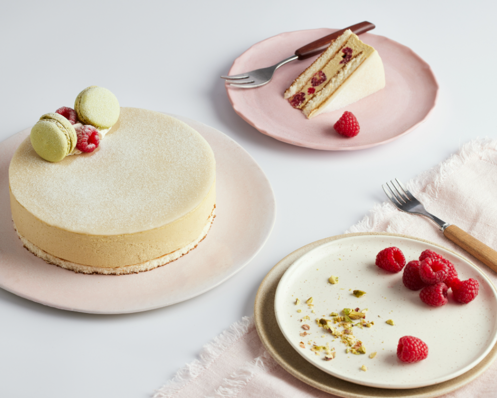 Raspberry and Pistachio Cake 7"