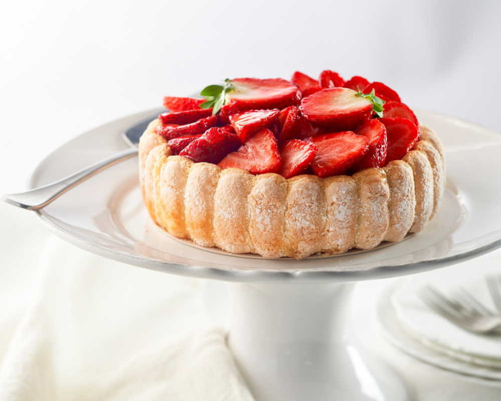 Charlotte Fraise Cake 7"
